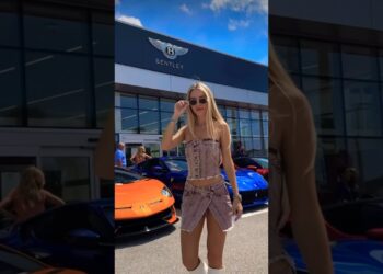 ALL UR FAVOURITE SUPERCARS & A BLONDY TO GO WITH EM‼️ #rollsroyce #lamborghini #ferrari #shorts #yt