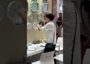 Canton fair, clock supplier.