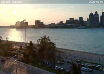 2025-05-07 Morning | Windsor, Ontario, Canada | Detroit Skyline, Michigan, USA