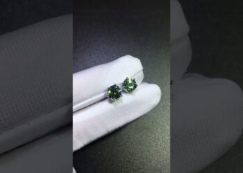 Classic 925 Silver Green Moissanite Stud Earrings – 1-2 Carat, Excellent Cut, Perfect for Weddings!