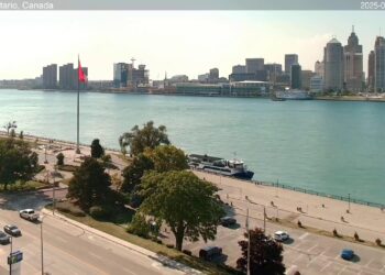 2025-08-07 Morning Segment – Detroit River Live Cam from Windsor, Ontario, Canada