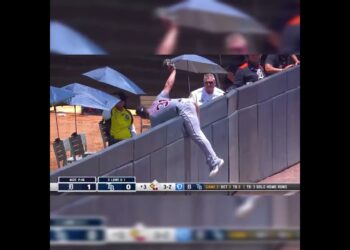 ¡ATRAPADÓN! ¡RILEY GREENE! #mlb #baseball #baseballszn #detroit #sports