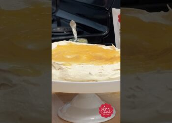 Making Pavlova with Ann Clark Premium Meringue Powder