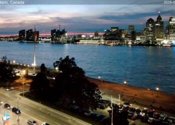 2025-08-22 Morning Segment – Detroit River Live Cam from Windsor, Ontario, Canada