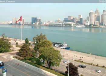 2025-08-03 Evening Segment – Detroit River Live Cam from Windsor, Ontario, Canada