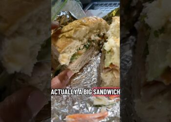 🗣️Salad Sandwich -Easy Steps ✌🏾😛✌🏾 SMASHED  #foodreview#foodie #tasty #detroit #sandwich