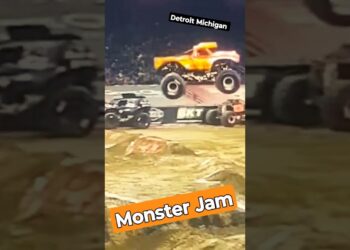 #shorts #monstertruck #event #monsterjam #detroit #michigan #fordfield #freestyle #jump #trending