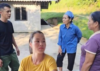 Nhuong did not agree when Khanh's mother came to demand land division for his ex-wife