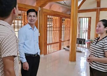 HOANG intended to buy a house for KHANH but did not let Khach know