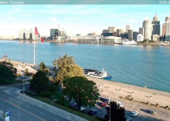 2025-09-02 Evening Segment – Detroit River Live Cam from Windsor, Ontario, Canada