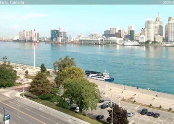 2025-08-14 Evening Segment – Detroit River Live Cam from Windsor, Ontario, Canada