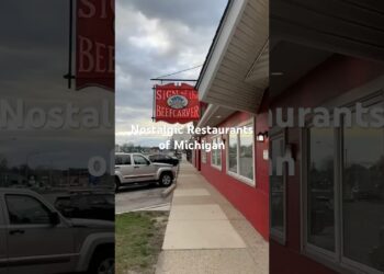Nostalgic Restaurants of Metro Detroit ✨ #detroit #foodvlogs #royaloak #metrodetroit