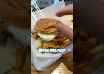 Unboxing Burgers. Frita Batidos in Ann Arbor #annarbor #burger #michiganfoodie #unboxingburgers