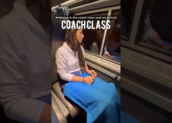 WE TRIED AMTRAK’S COACH CLASS FOR 19 HOURS BETWEEN NEW YORK & CHICAGO. WOULD YOU? #travel @amtrak