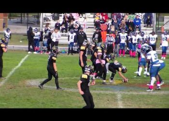 Plymouth Canton Steelers varsity RB #38 10 yard run vs. Canton Lions varsity