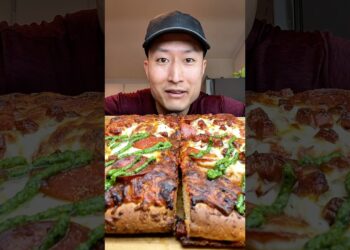 Costco Detroit-Style Pizza 🍕