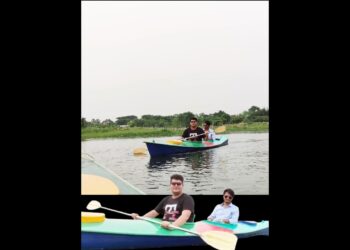 Bombay theam #shorts #short #viral #adorableb #kayaking