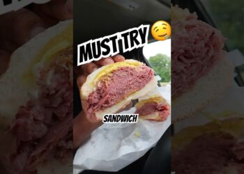 BEST FOODS TO EATBIN DETROIT- CORNED BEEF #food #foodreview #foodie #cornedbeef #detroit