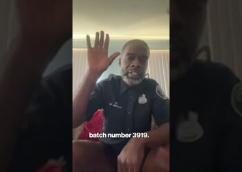 Pantsless cop shocks judge during virtual court hearing #shorts