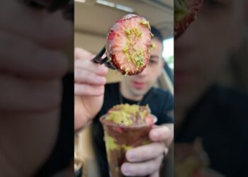 $10 Strawberry Dubai Chocolate cup in Detroit #food #detroit #foodreview #dessert