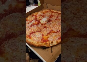 Joe's Pizza NYC Ann Arbor Michigan. #annarbor #pizza  #goodvibes