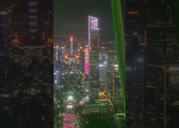 City View from Glass Floor #travel #explore #canton #cantonfair #guangzhou #china #fashion #fyp #gym