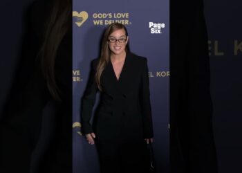 Hannah Berner just gave major CEO vibes at the God's Love We Deliver Golden Heart Awards 😮‍💨 #shorts