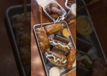 Sista Role Street Eats Detroit Food Review