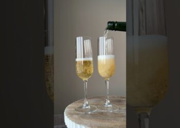 Easy like Sunday Morning. Ann Arbor’s Sunday Jazz Brunch Series at Venue! #annarbor #brunch #mimosa