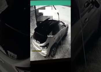 People Get Freaky Inside The Car Wash