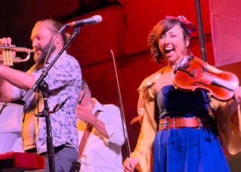 Erin Zindle and the Ragbirds are magical
