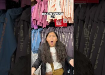 Liking these black one 🖤#sisters #trend #new #tiktok #barnesandnoble #memes #comedy #humor #fashion