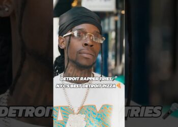 Detroit rapper tries Detroit pizza in New York for the first time 🍕 #pizza #food #foodie