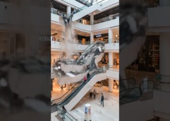 The Horrifying Moment That Mall Collapsed Caught On Camera