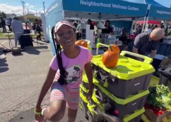 New Era Detroit Continues To Put Resources Back Into The The Community This Time On The East Side!