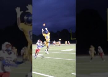 Head tap 🔥 New Vlog Dropped! #canton #football #youtube #shorts #like #comment #share #fyp