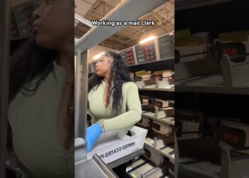Just another day in the plant 🥰 #mailclerk #usps #postoffice #clerk #jobvlog #postalservice