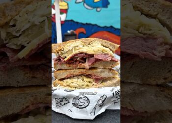 MOST FAMOUS JEWISH DELI IN THE 🌎