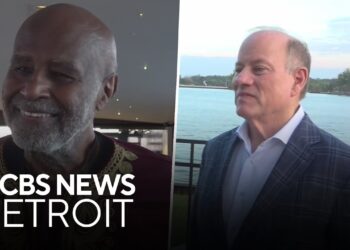 Mayor Duggan, Rev. Larry Simmons honored with Detroit community impact award