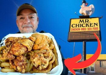Mr Chicken-A Metro Detroit Fried Chicken Classic
