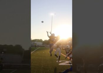 Another Head Tap! 🔥 #football #youtube #highlights #canton #mississipi #shorts #sports #fyp