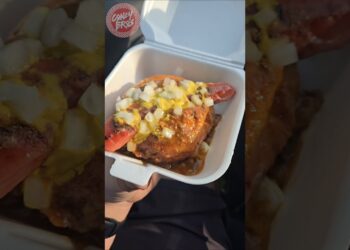 Paczki Coney Dog – Detroit,  MI Coney Bros Episode 153  #Foodie #Review #Chili #paczki #HotDogs #New