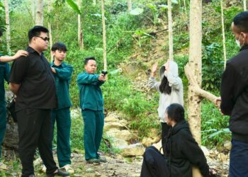 The Full journey of solving the case and rescuing Tu Un from the ruthless criminals.