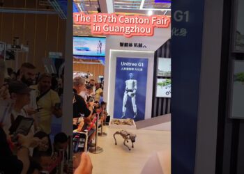 The fourth day of the Canton Fair #Cantonfair #Robot #hpmc #cellulose #construction