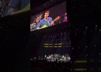 JOHN MAYER playing ‘In The Blood’ at Michigan Stadium, September 27 2025
