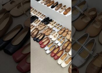 Wholesale market for pumps leather shoes#shoes wholesale#shopping guide#interpreter#fashion#agent